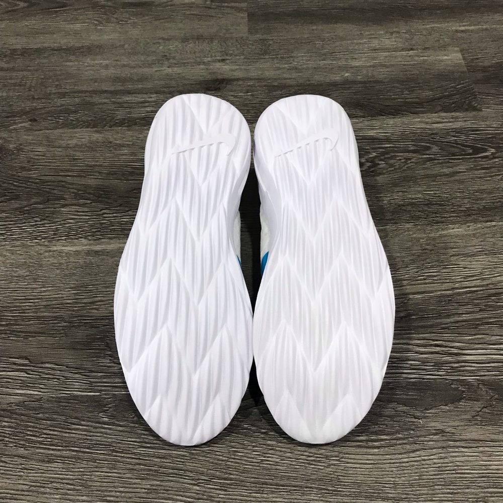 Women’s Nike Air Max Sasha shoes (NEW!) - Picture 4 of 5